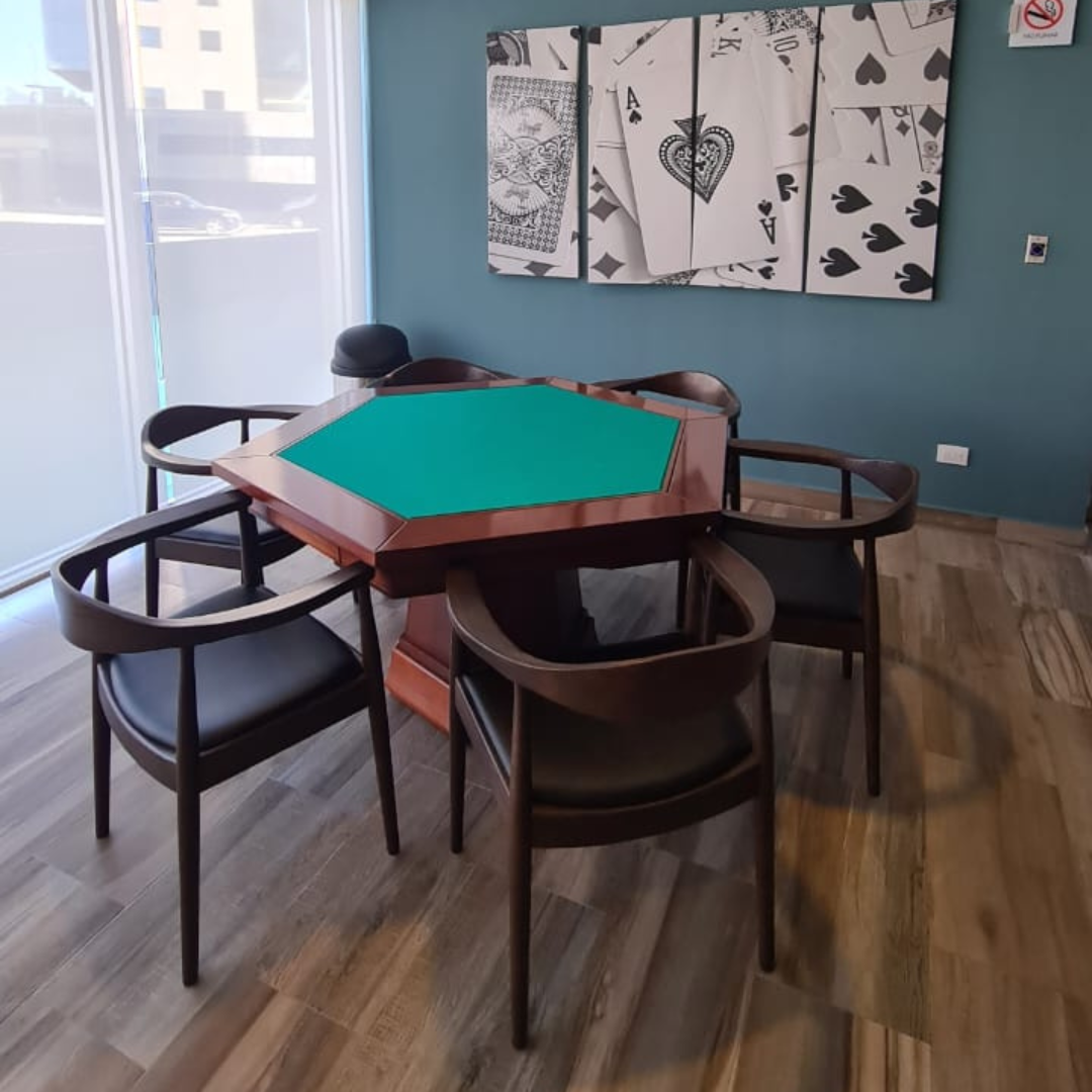 Departamento en venta o renta en Querétaro con amenidades sociales y deportivas, incluye tres áreas sociales.